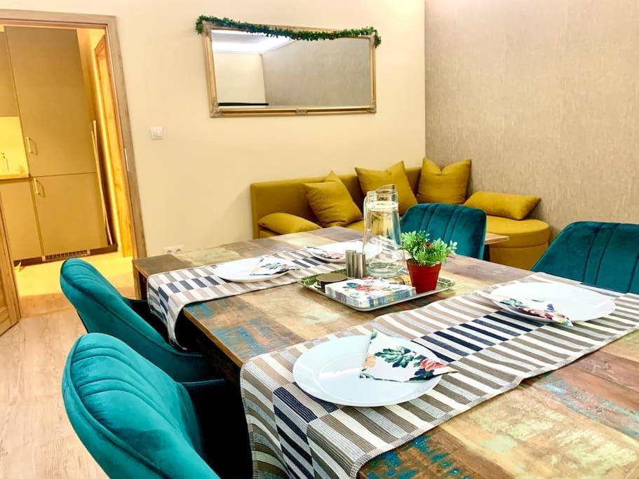 ברטיסלאבה Brand New, Design Apartment Jojo, Oldtown, Balcony מראה חיצוני תמונה