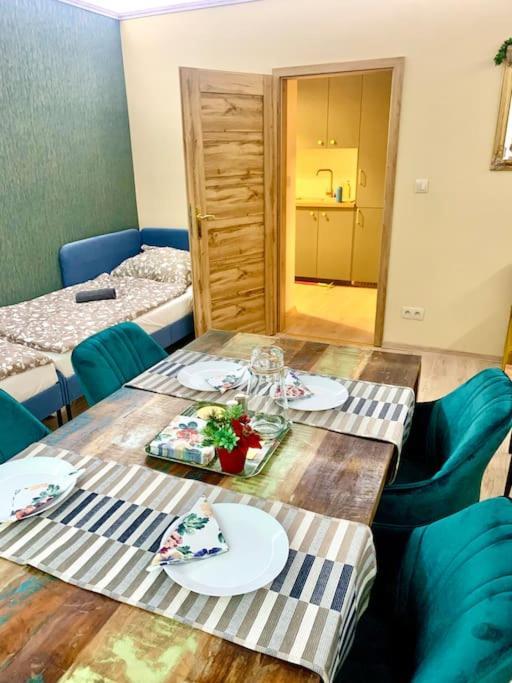 ברטיסלאבה Brand New, Design Apartment Jojo, Oldtown, Balcony מראה חיצוני תמונה