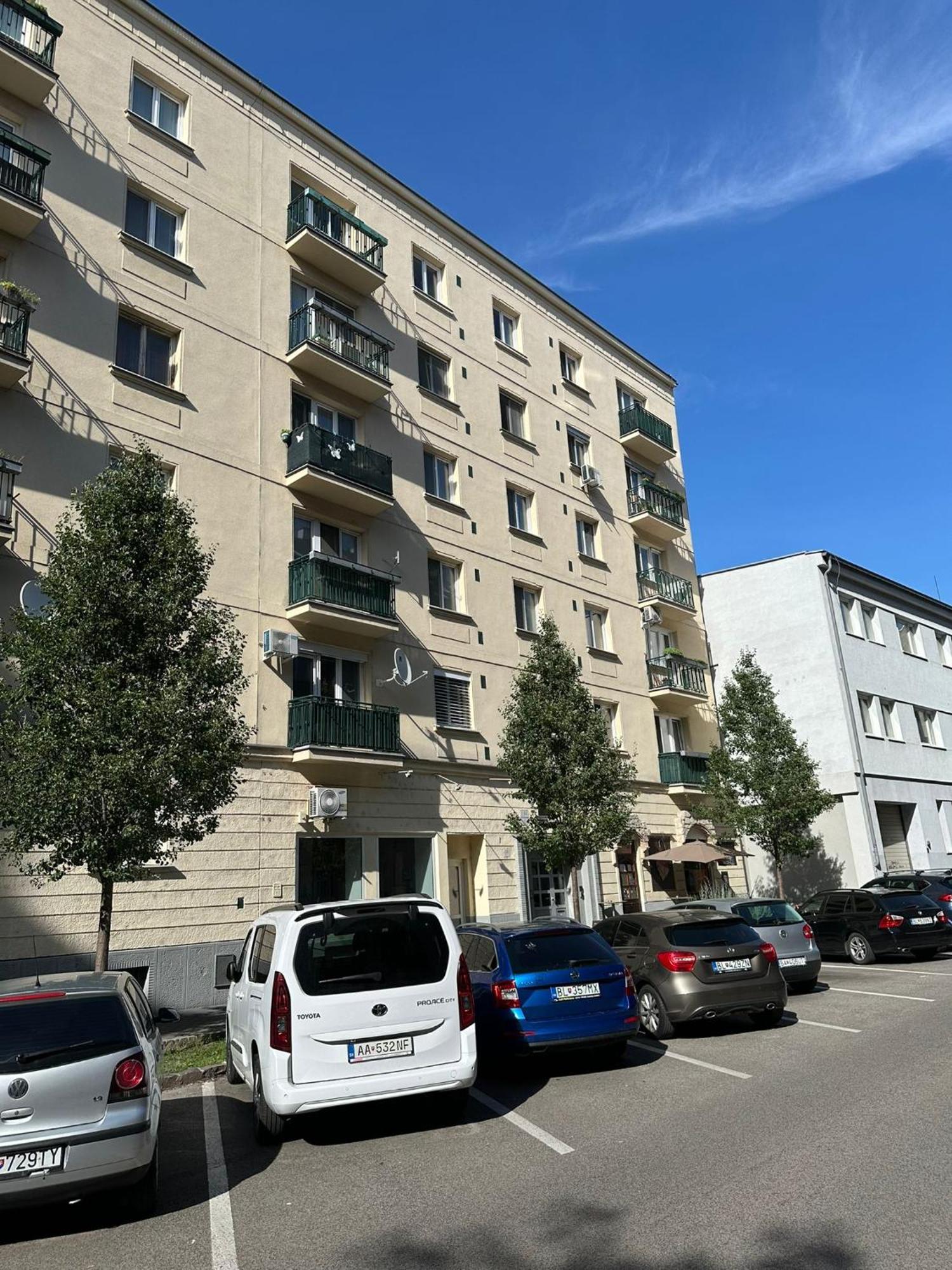 ברטיסלאבה Brand New, Design Apartment Jojo, Oldtown, Balcony מראה חיצוני תמונה